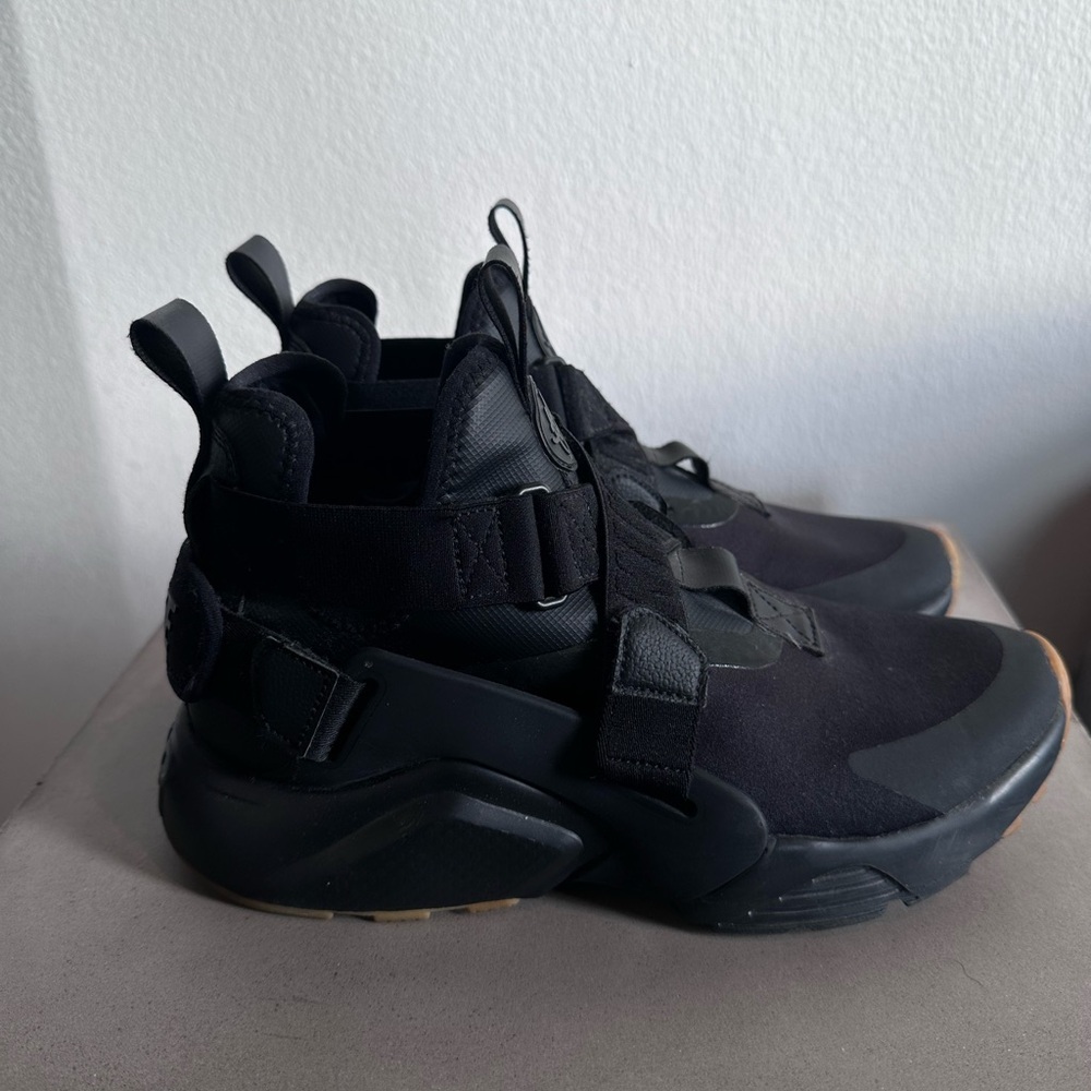 Nike Air Huarache City